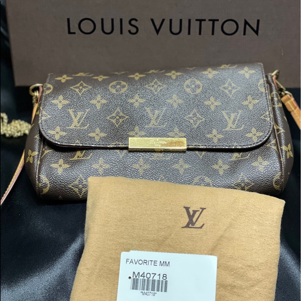 Favorite MM Crossbody/clutch.